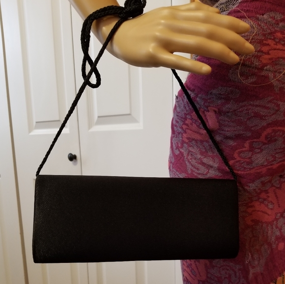 Black and Silver /Gray Clutch - Picture 6 of 8